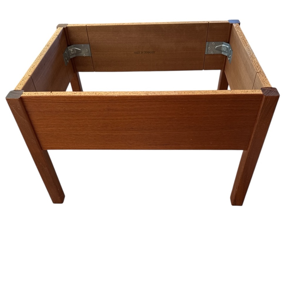 Modernist Danish Teak Planter w/ Insert in the style of Spottrup -Stolefabrik - Picture 14 of 14